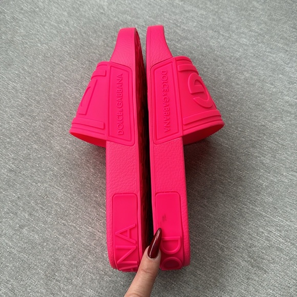 Dolce & Gabbana Bright Pink Rubber Slide NWOT Sz.37 - Picture 5 of 5
